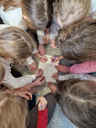 Mato Lovrak, Družba Pere Kvržice