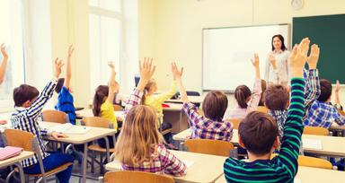 Engleski jezik - Classroom Furniture - digitalna igra sa 9 mogućih razina o namještaju u učionici