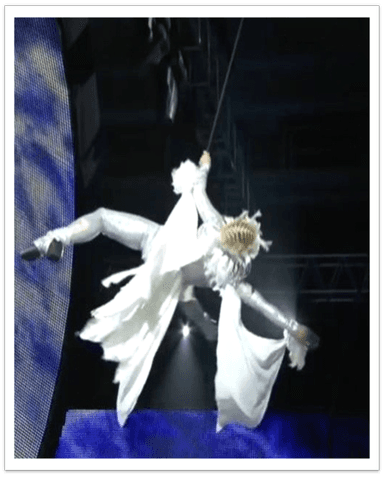 Aerial dance/Modern Acrobatic Skills