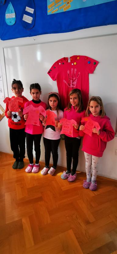 DAN RUŽIČASTIH MAJICA