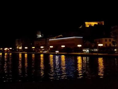 ELEKTRODINAMIKA: 1. ELEKTRIČNA STRUJA