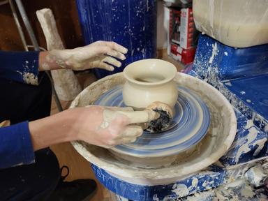 IZRADA POSUDE NA LONČARSKOM KOLU