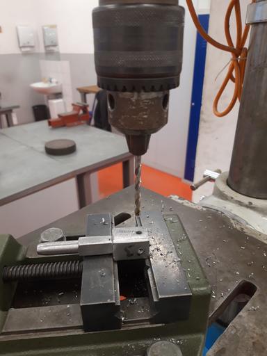 Bušenje držača lista pile